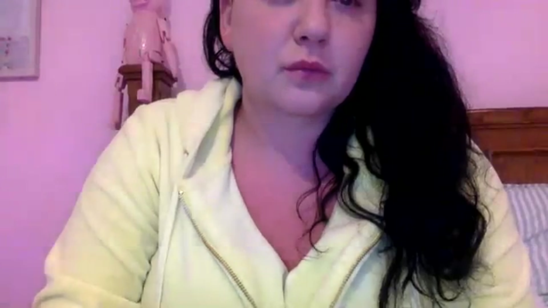 Gallery image thumbnail from Pandabella's myfreecams stream on, 08/26/2023, 23:26 image 14 of 20