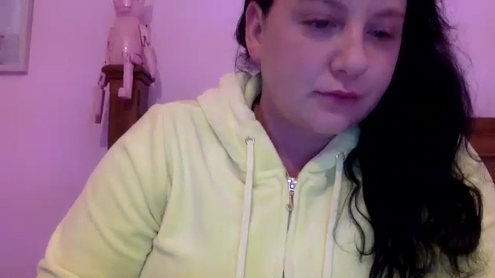 Gallery image thumbnail from Pandabella's myfreecams stream on, 08/26/2023, 23:26 image 10 of 20