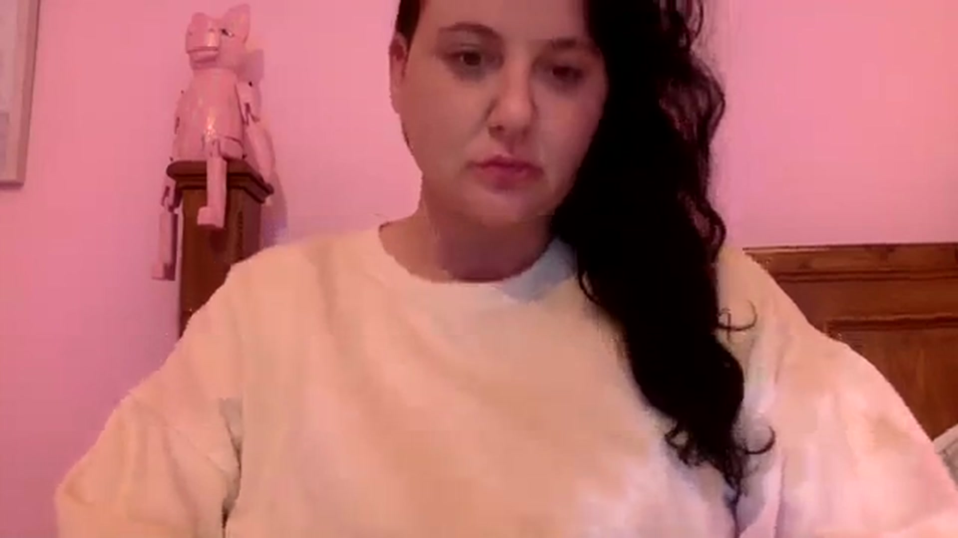 Gallery image thumbnail from Pandabella's myfreecams stream on, 08/27/2023, 22:49 image 12 of 20