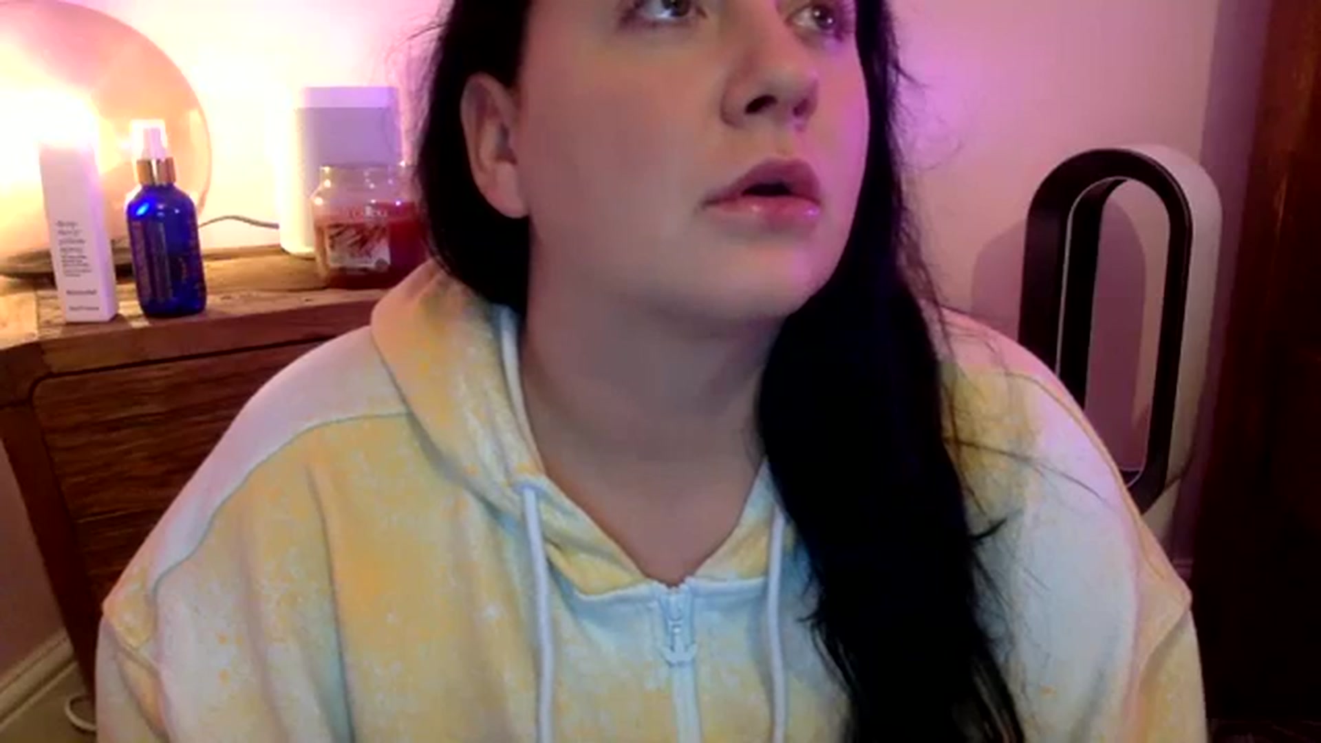 Gallery image thumbnail from Pandabella's myfreecams stream on, 09/14/2023, 21:21 image 6 of 20