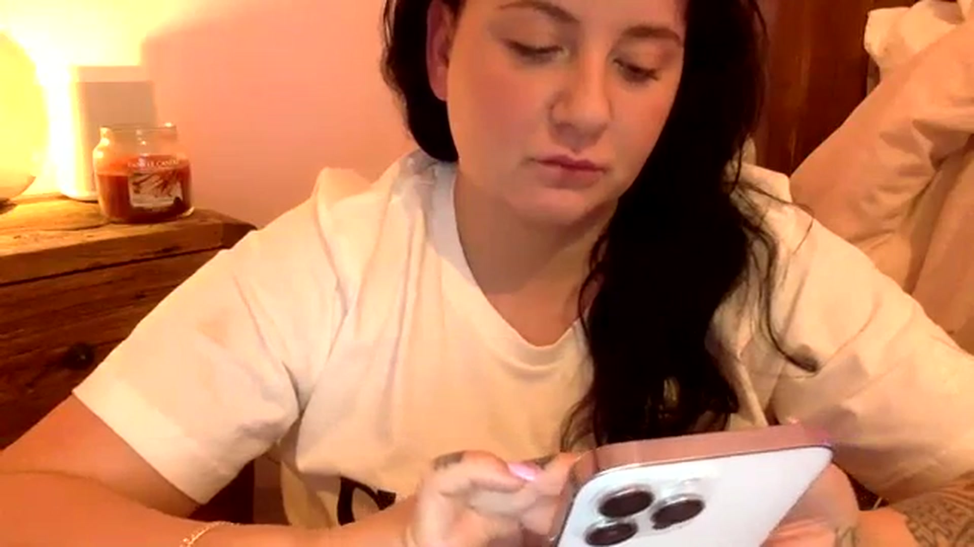 Gallery image thumbnail from Pandabella's myfreecams stream on, 09/25/2023, 21:56 image 8 of 20
