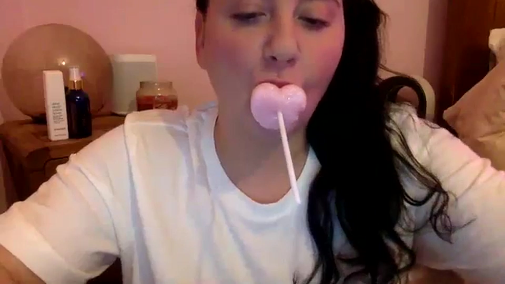Gallery image thumbnail from Pandabella's myfreecams stream on, 09/25/2023, 21:56 image 2 of 20