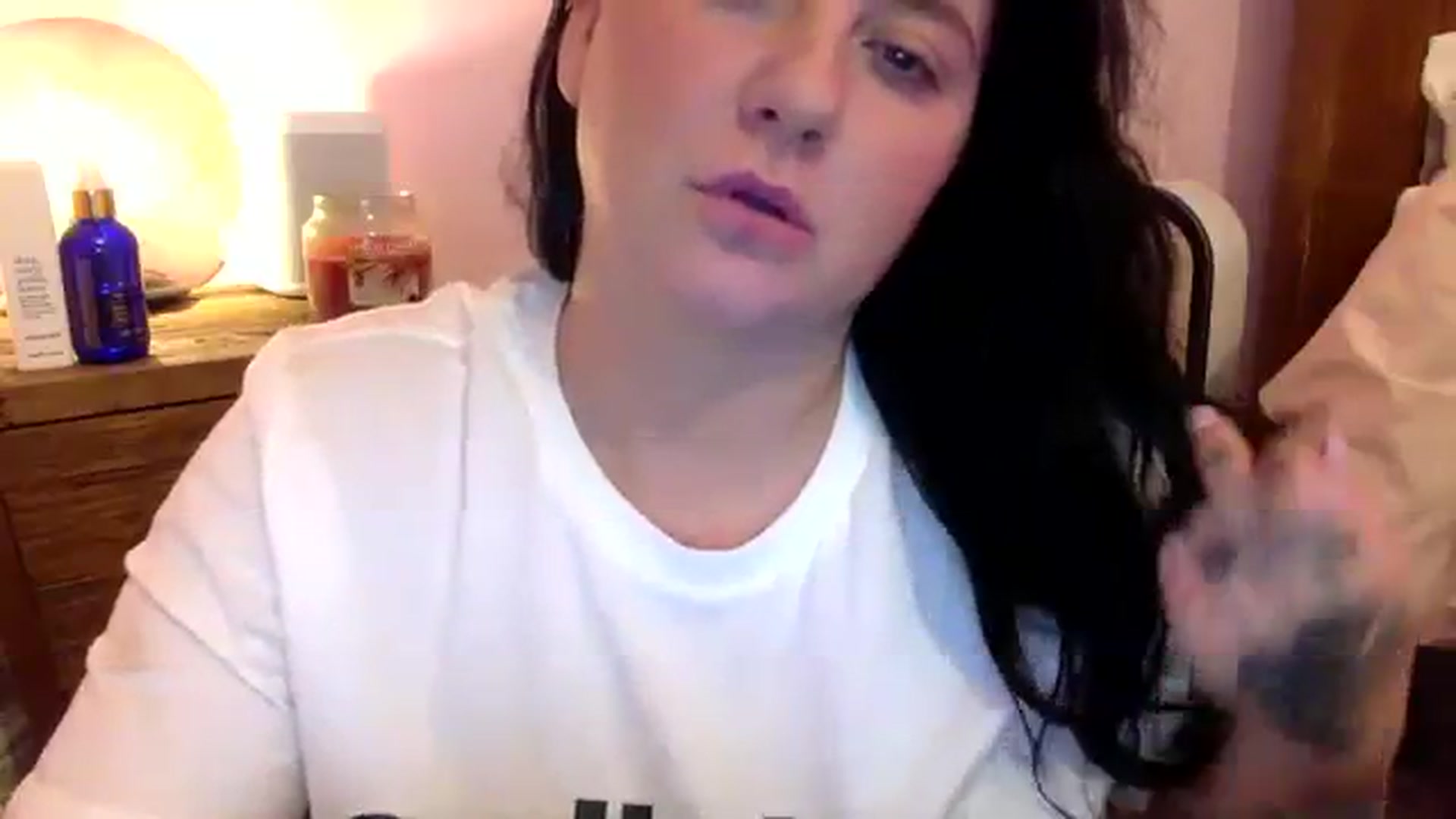 Gallery image thumbnail from Pandabella's myfreecams stream on, 09/25/2023, 22:20 image 19 of 20