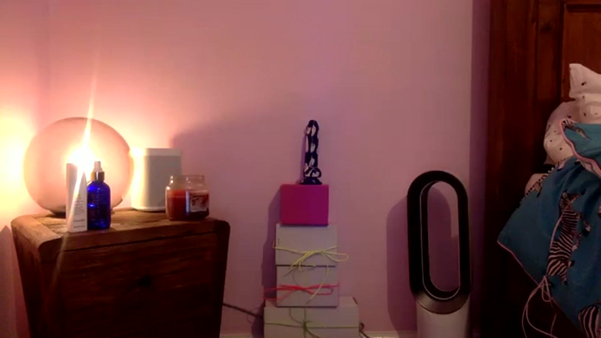 Gallery image thumbnail from Pandabella's myfreecams stream on, 10/01/2023, 21:49 image 7 of 20
