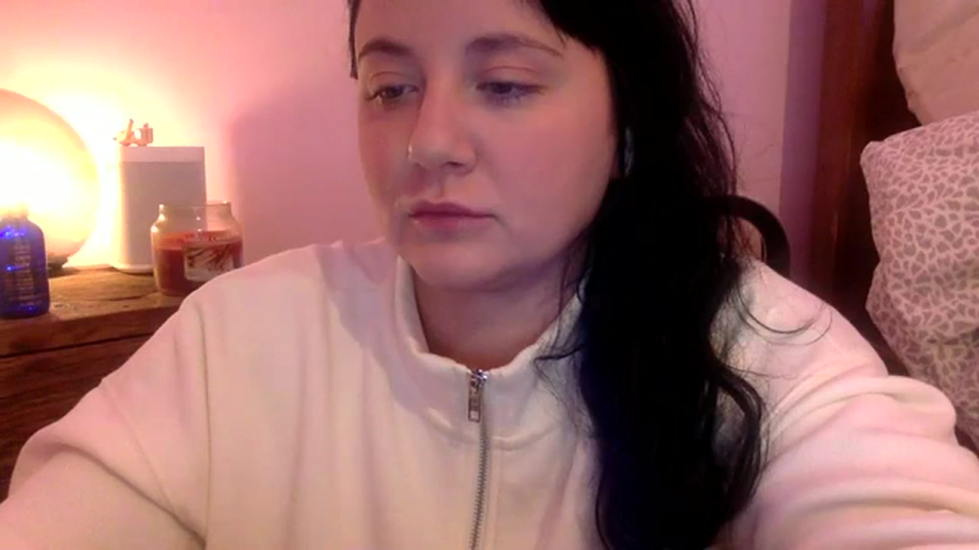 Gallery image thumbnail from Pandabella's myfreecams stream on, 10/19/2023, 24:05 image 9 of 20