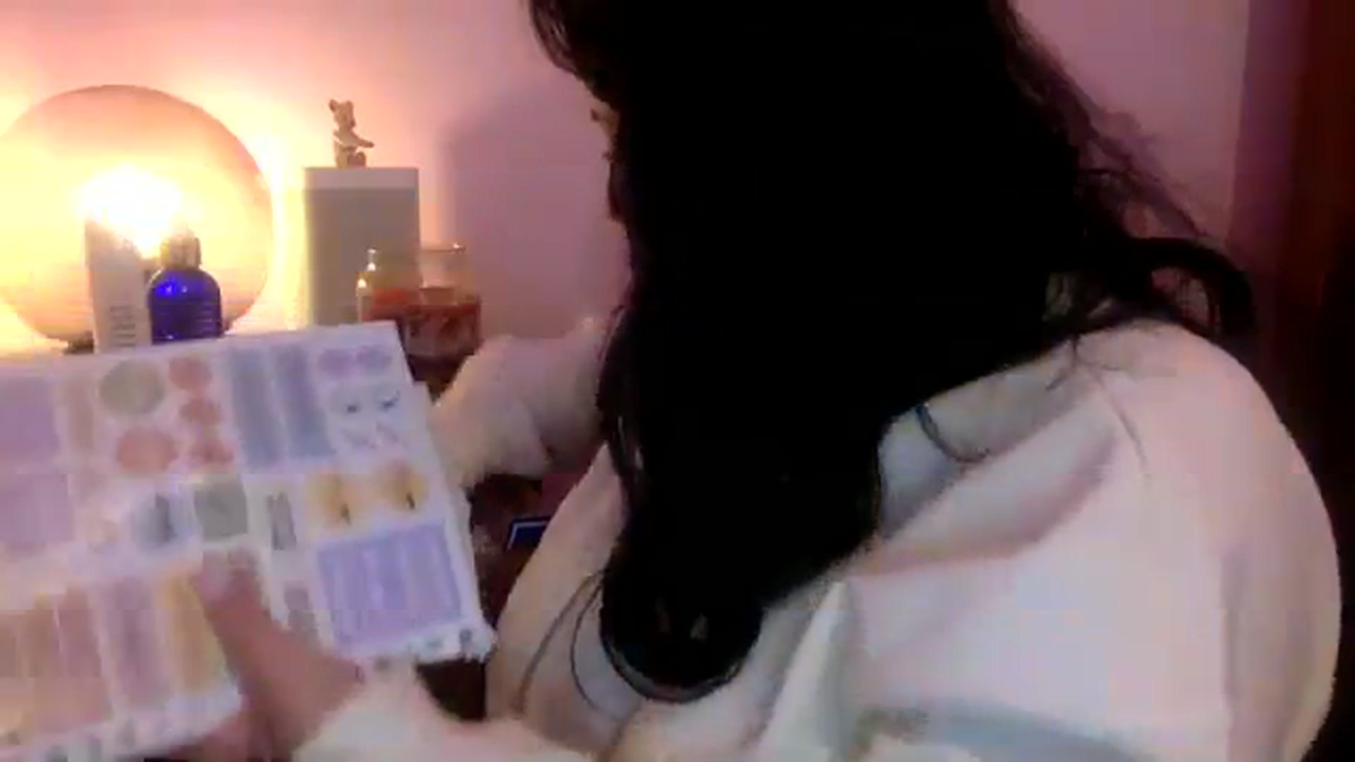 Gallery image thumbnail from Pandabella's myfreecams stream on, 10/19/2023, 24:05 image 3 of 20