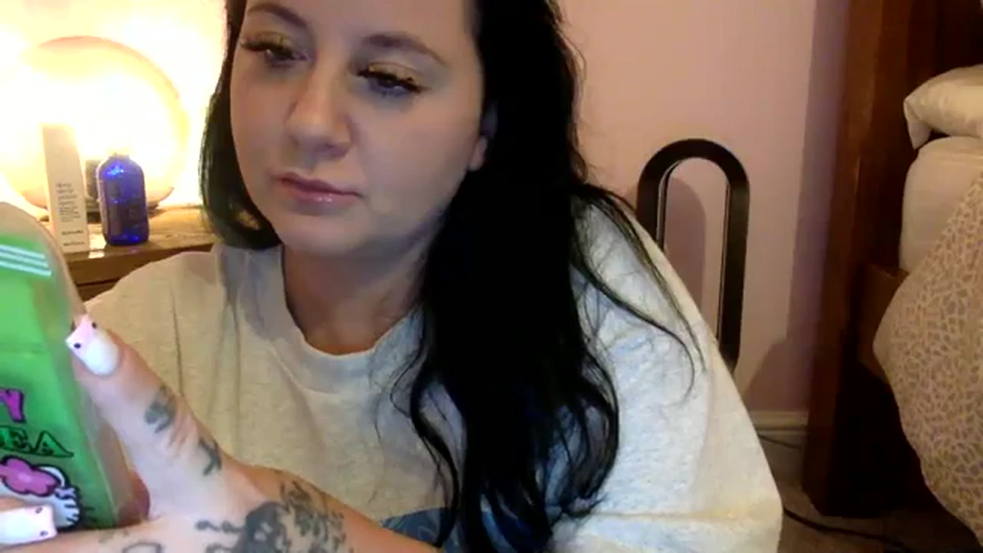 Gallery image thumbnail from Pandabella's myfreecams stream on, 10/24/2023, 23:53 image 16 of 20