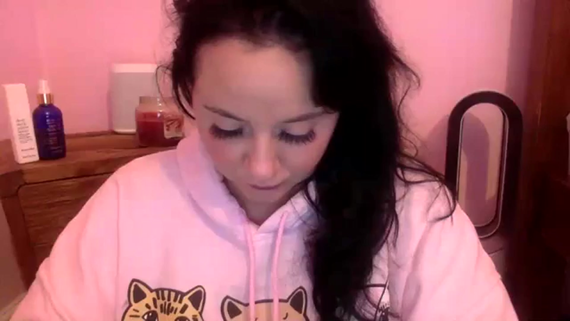 Gallery image thumbnail from Pandabella's myfreecams stream on, 11/02/2023, 24:47 image 17 of 20
