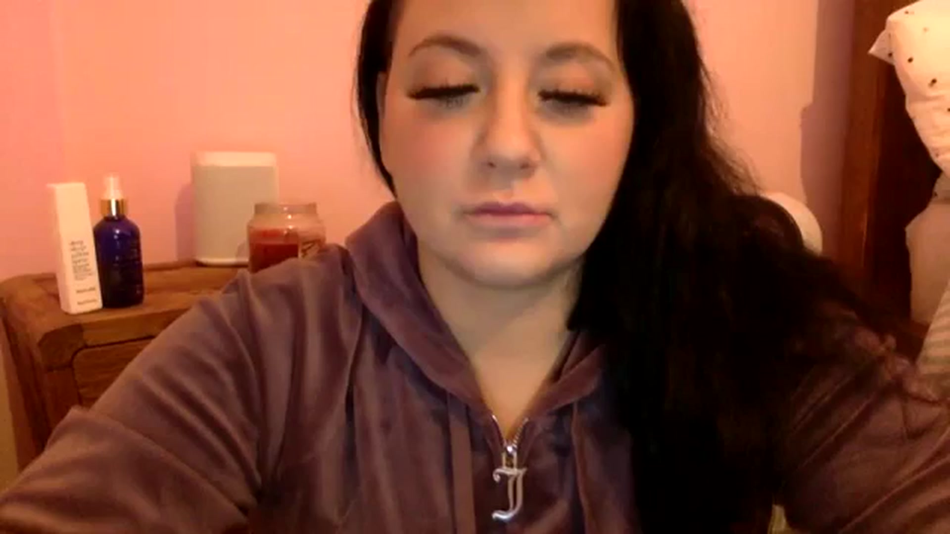 Gallery image thumbnail from Pandabella's myfreecams stream on, 11/05/2023, 03:58 image 1 of 20