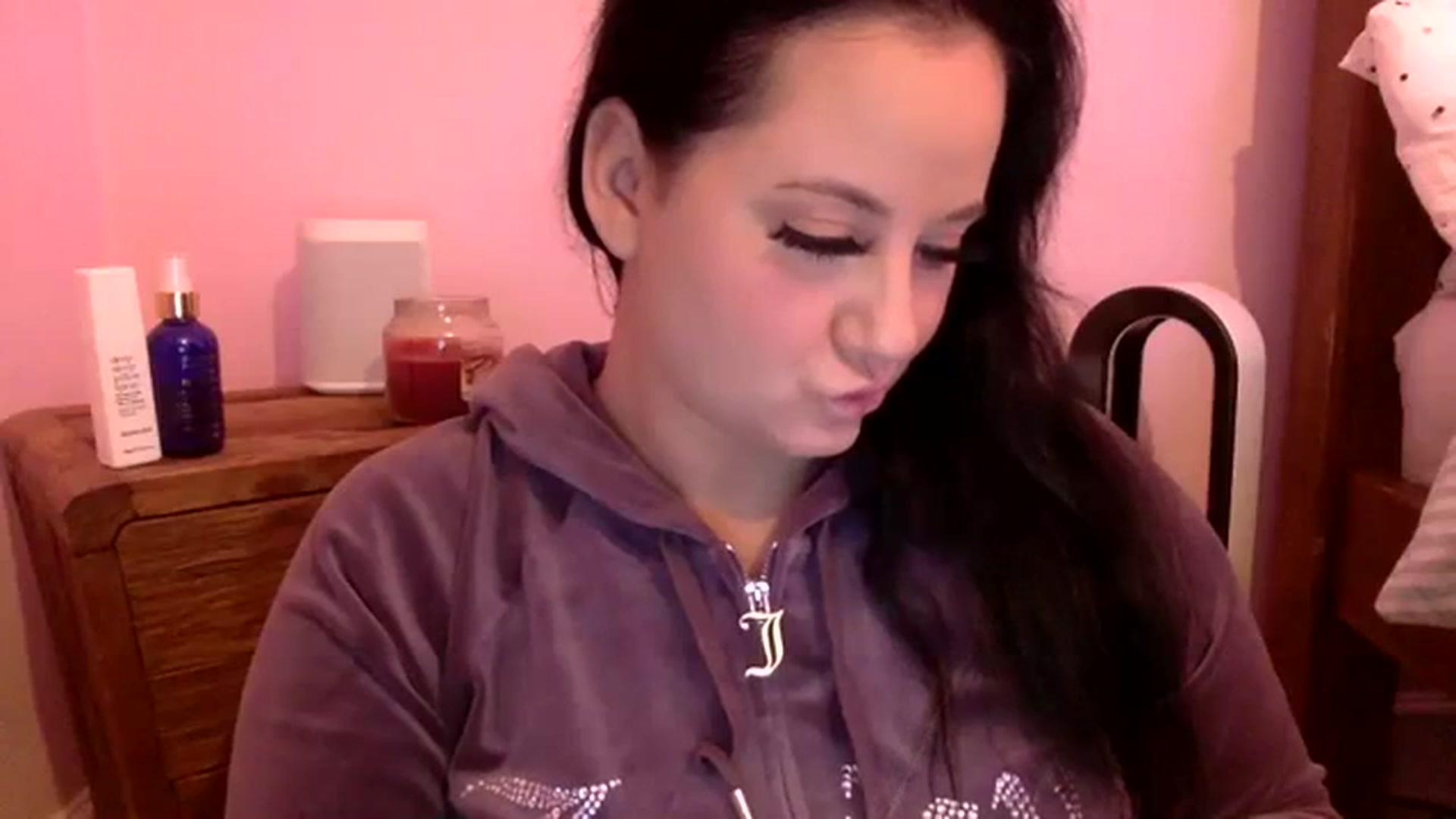 Gallery image thumbnail from Pandabella's myfreecams stream on, 11/05/2023, 03:58 image 7 of 20