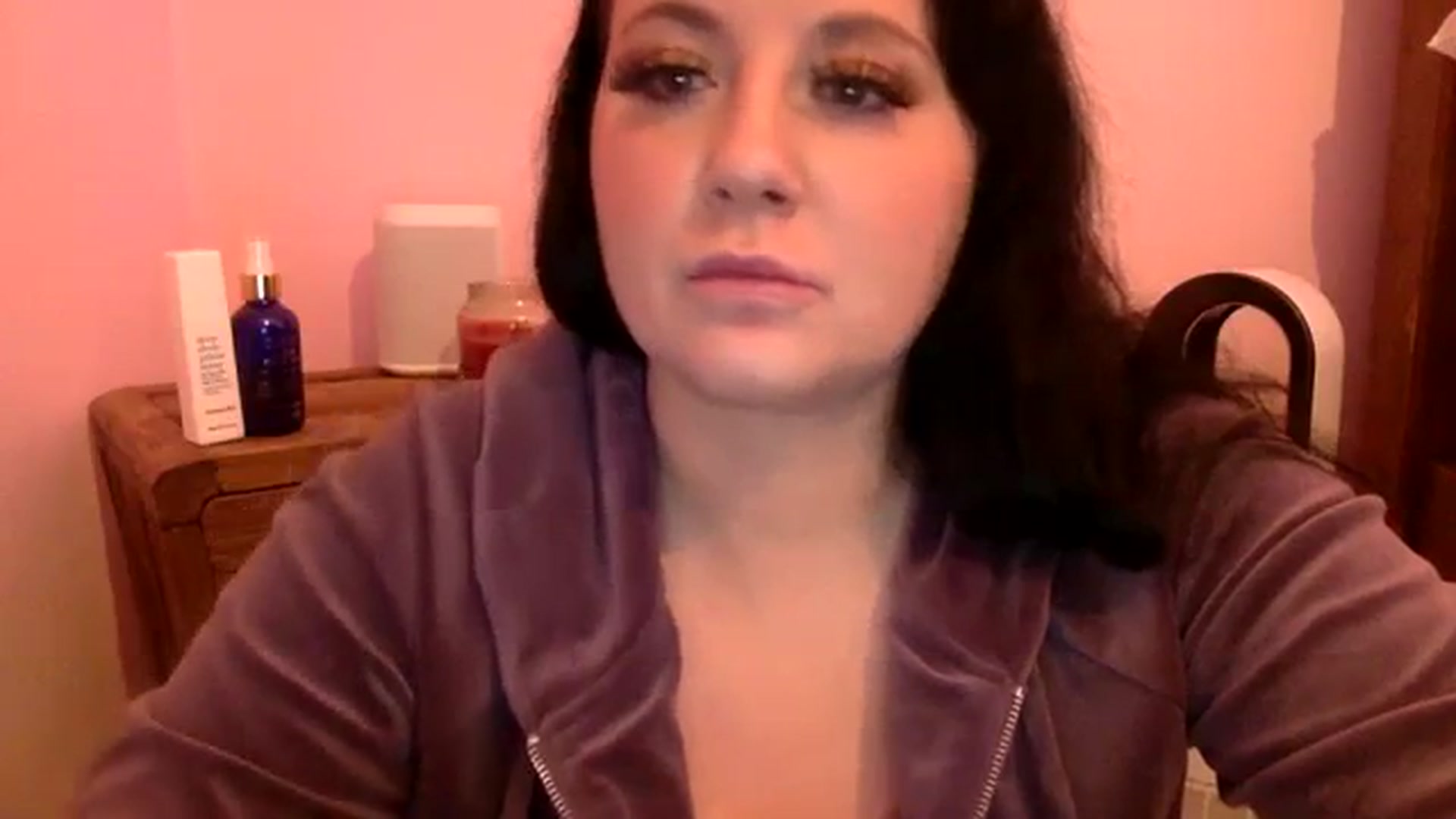 Gallery image thumbnail from Pandabella's myfreecams stream on, 11/05/2023, 03:58 image 10 of 20