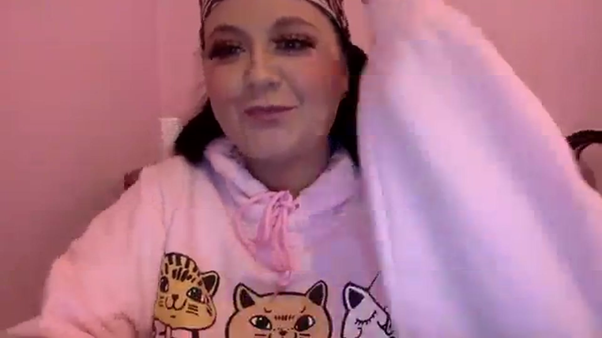 Gallery image thumbnail from Pandabella's myfreecams stream on, 11/09/2023, 04:27 image 17 of 20
