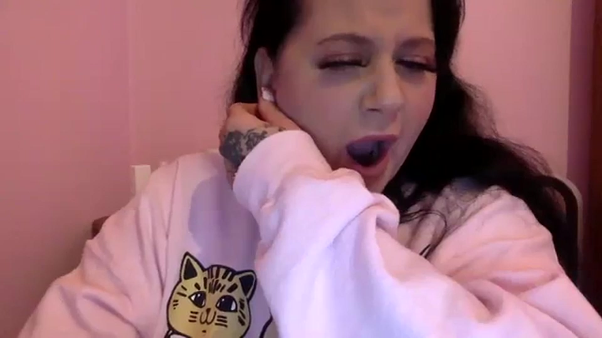 Gallery image thumbnail from Pandabella's myfreecams stream on, 11/09/2023, 05:51 image 13 of 20