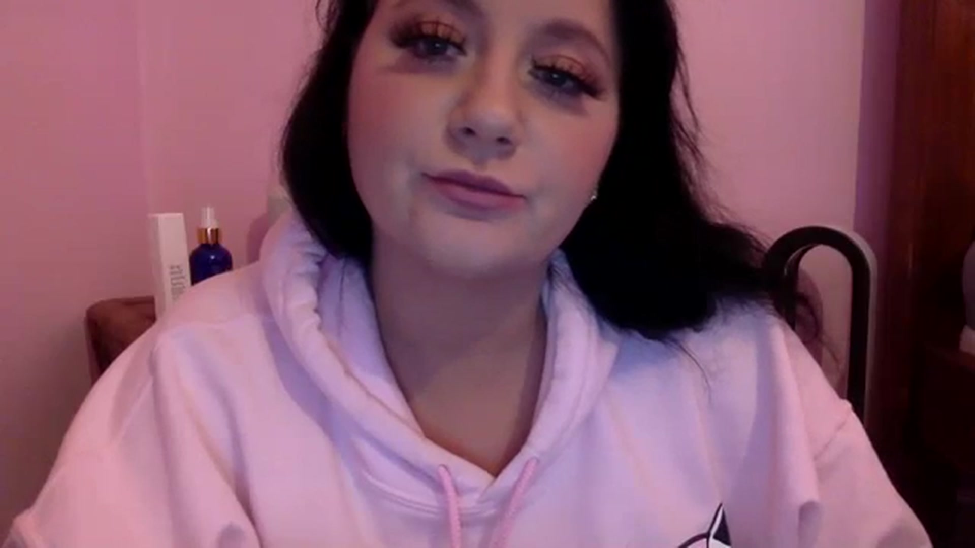 Gallery image thumbnail from Pandabella's myfreecams stream on, 11/09/2023, 07:07 image 8 of 20