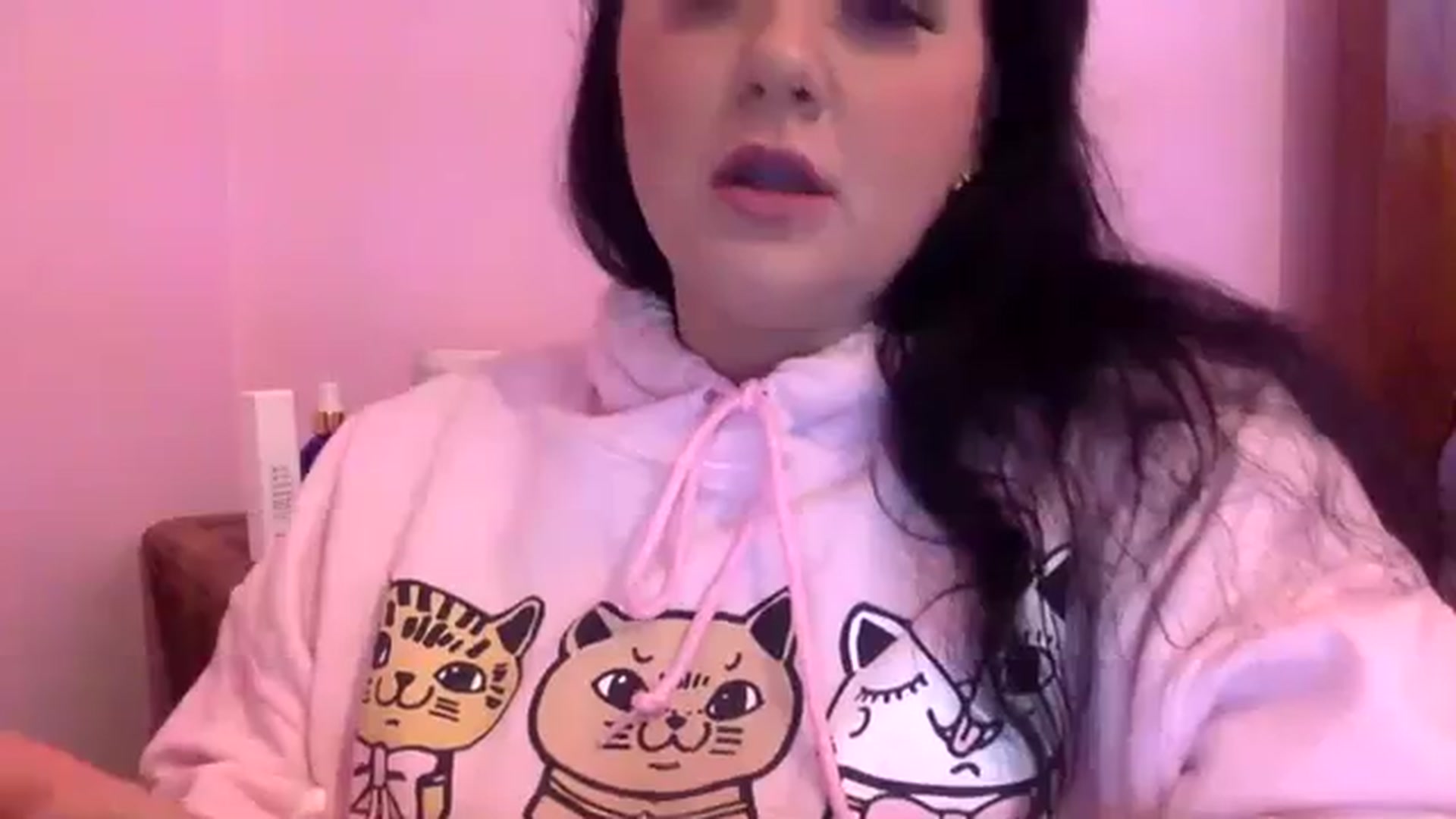 Gallery image thumbnail from Pandabella's myfreecams stream on, 11/09/2023, 07:07 image 16 of 20