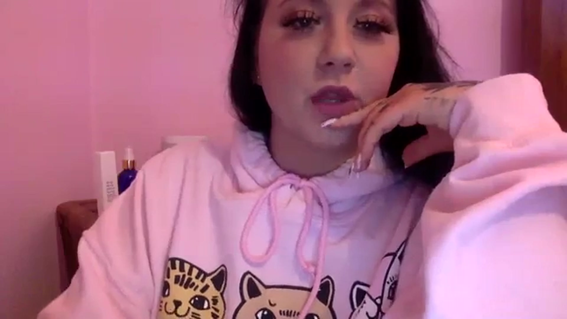Gallery image thumbnail from Pandabella's myfreecams stream on, 11/09/2023, 07:07 image 15 of 20