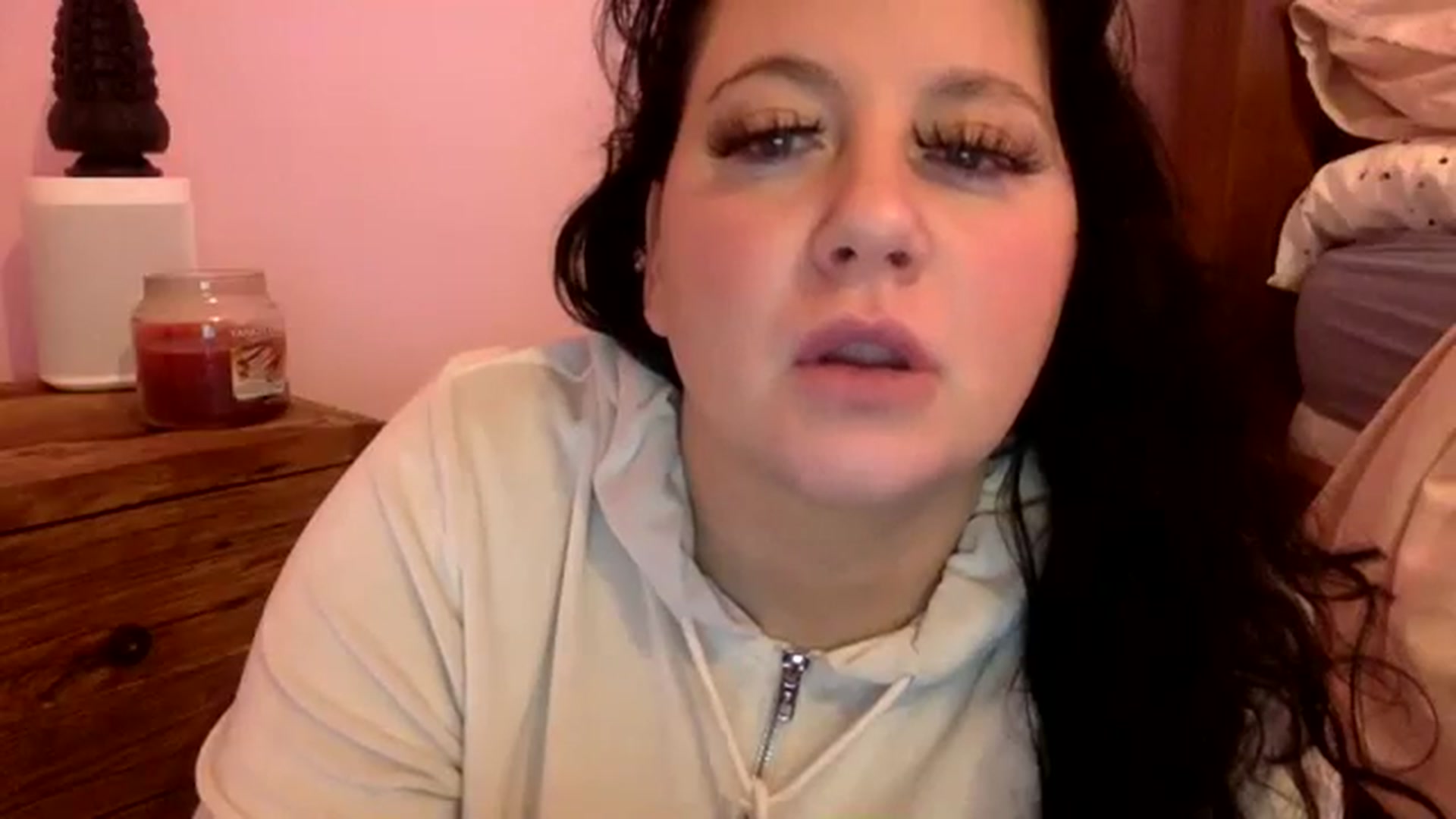 Gallery image thumbnail from Pandabella's myfreecams stream on, 11/12/2023, 05:40 image 18 of 20