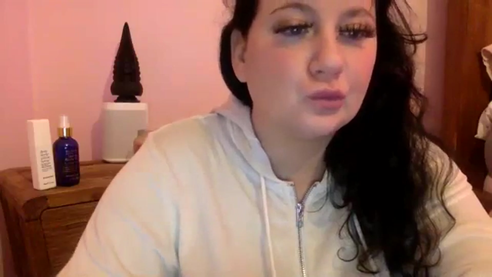 Gallery image thumbnail from Pandabella's myfreecams stream on, 11/12/2023, 05:40 image 11 of 20