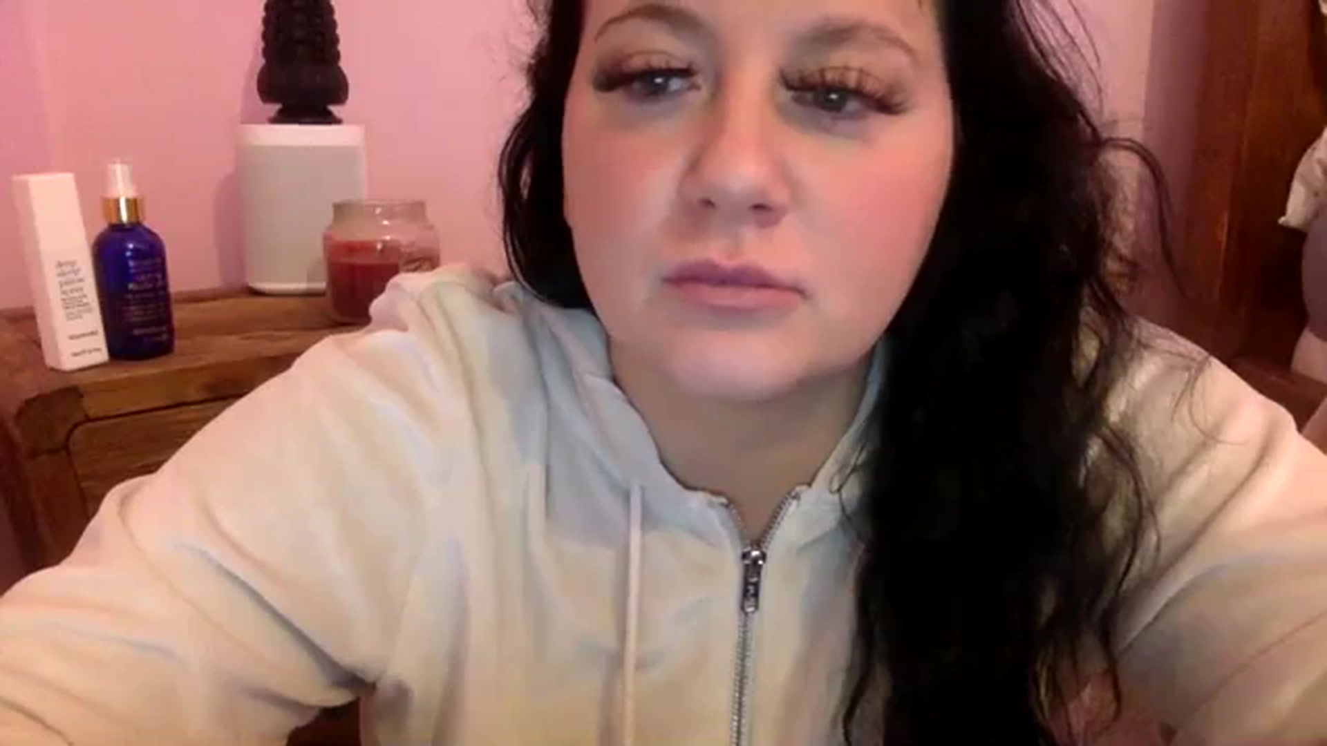 Gallery image thumbnail from Pandabella's myfreecams stream on, 11/12/2023, 05:40 image 8 of 20