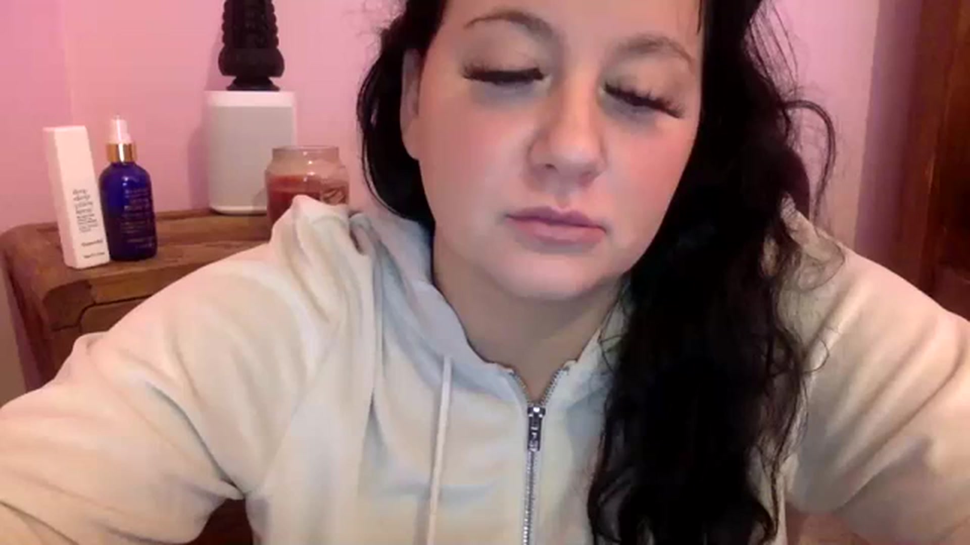 Gallery image thumbnail from Pandabella's myfreecams stream on, 11/12/2023, 05:40 image 7 of 20