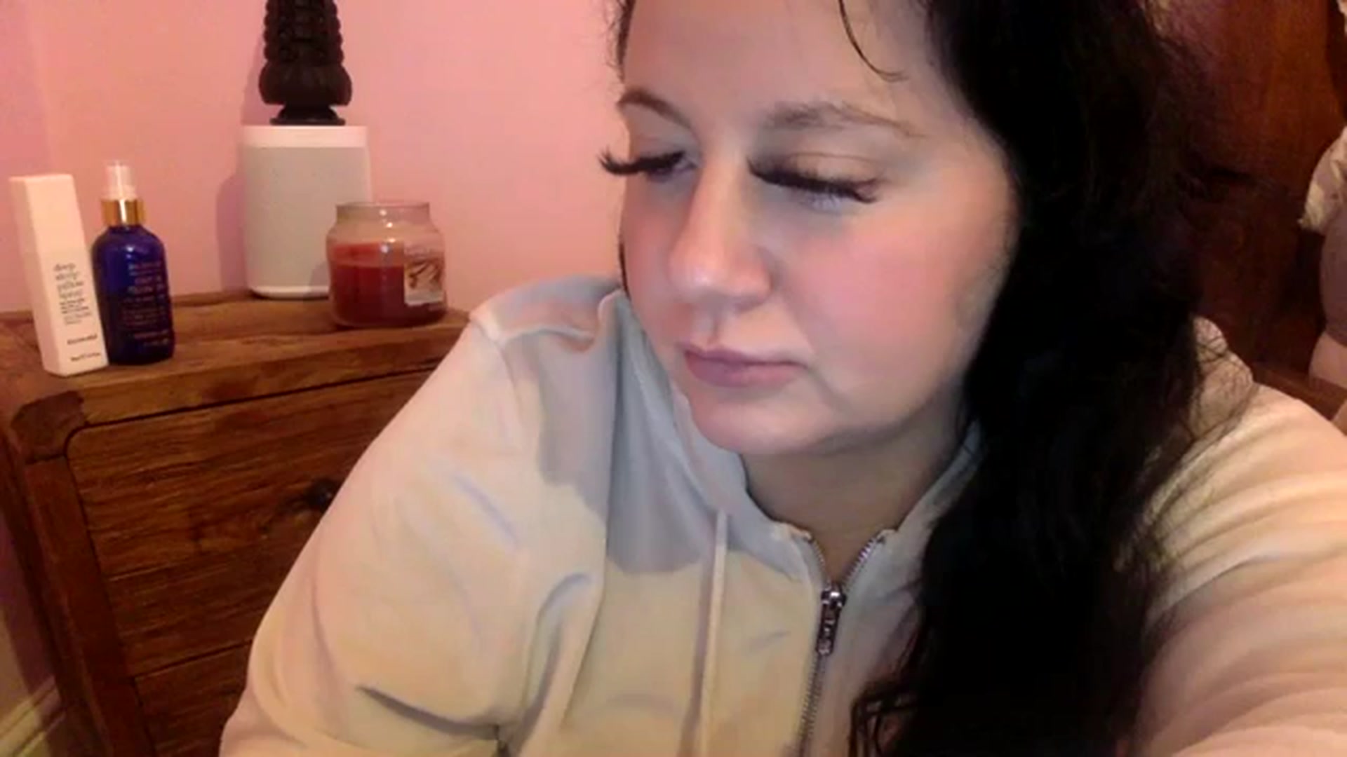 Gallery image thumbnail from Pandabella's myfreecams stream on, 11/12/2023, 05:40 image 9 of 20