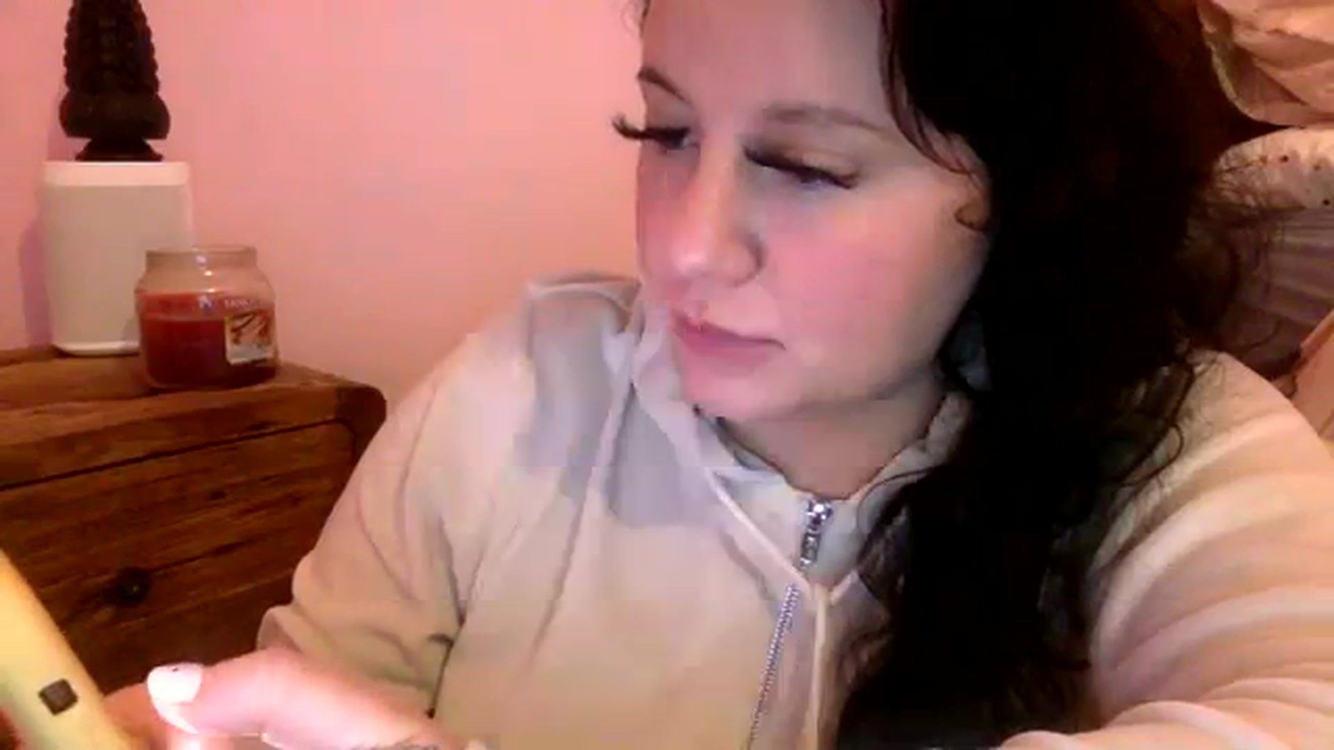 Gallery image thumbnail from Pandabella's myfreecams stream on, 11/12/2023, 05:40 image 19 of 20