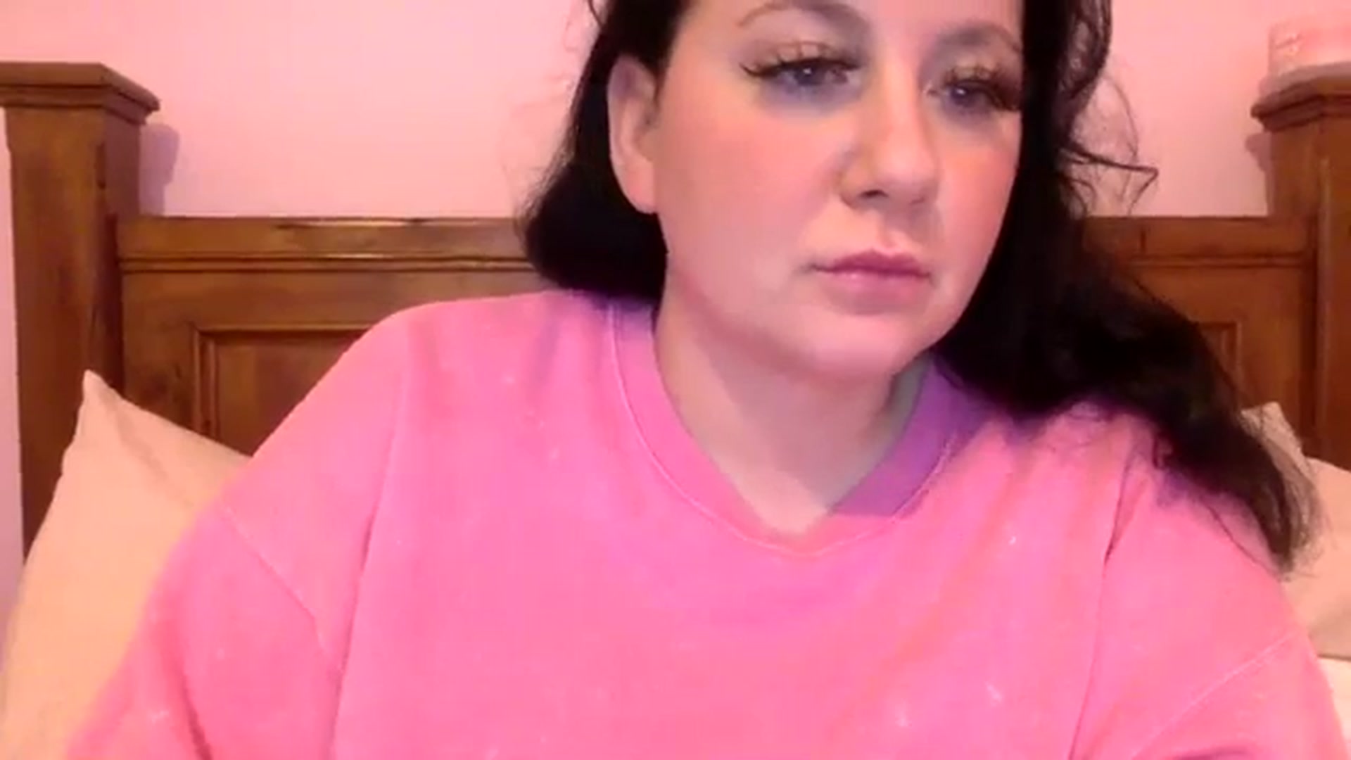 Gallery image thumbnail from Pandabella's myfreecams stream on, 11/15/2023, 13:10 image 3 of 20