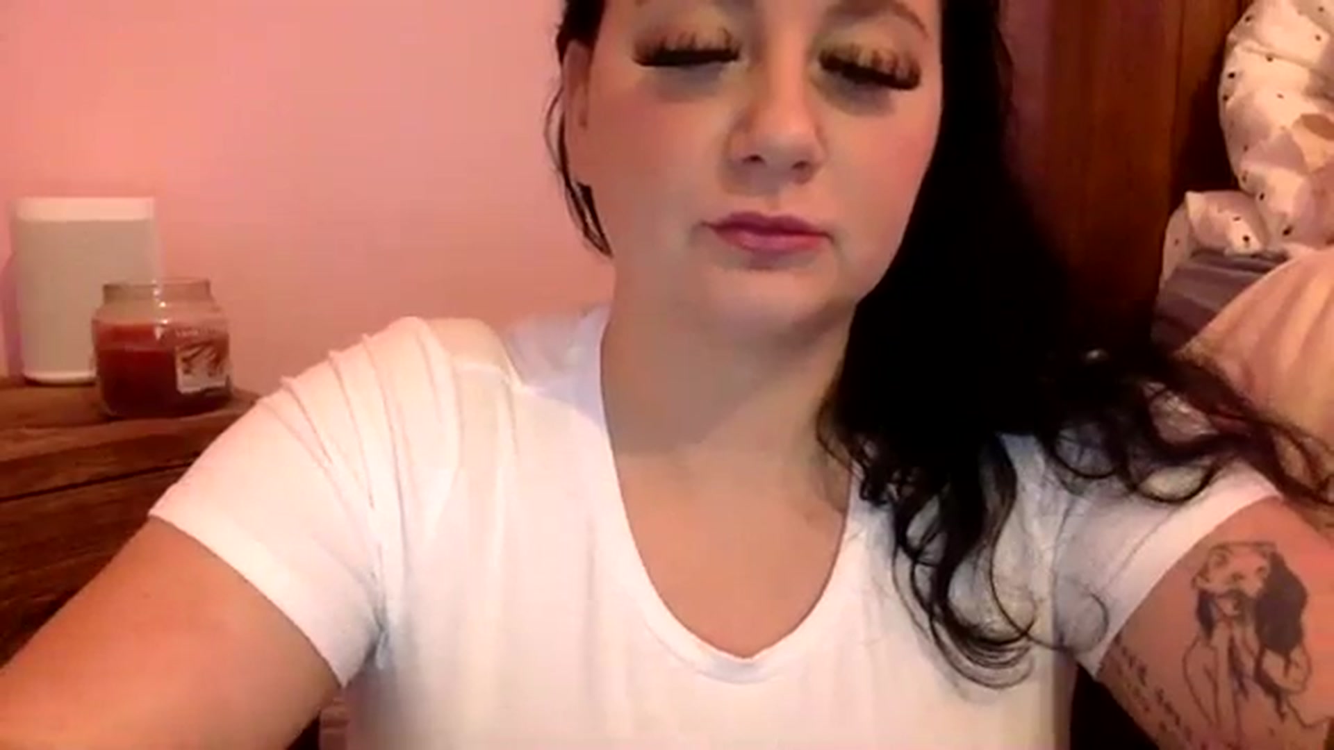 Gallery image thumbnail from Pandabella's myfreecams stream on, 11/17/2023, 20:18 image 14 of 20