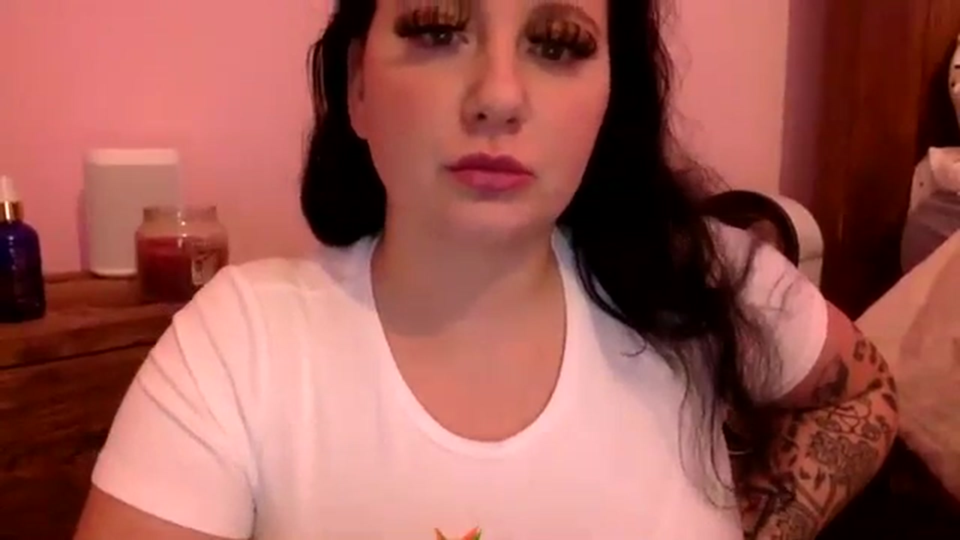 Gallery image thumbnail from Pandabella's myfreecams stream on, 11/17/2023, 20:18 image 20 of 20