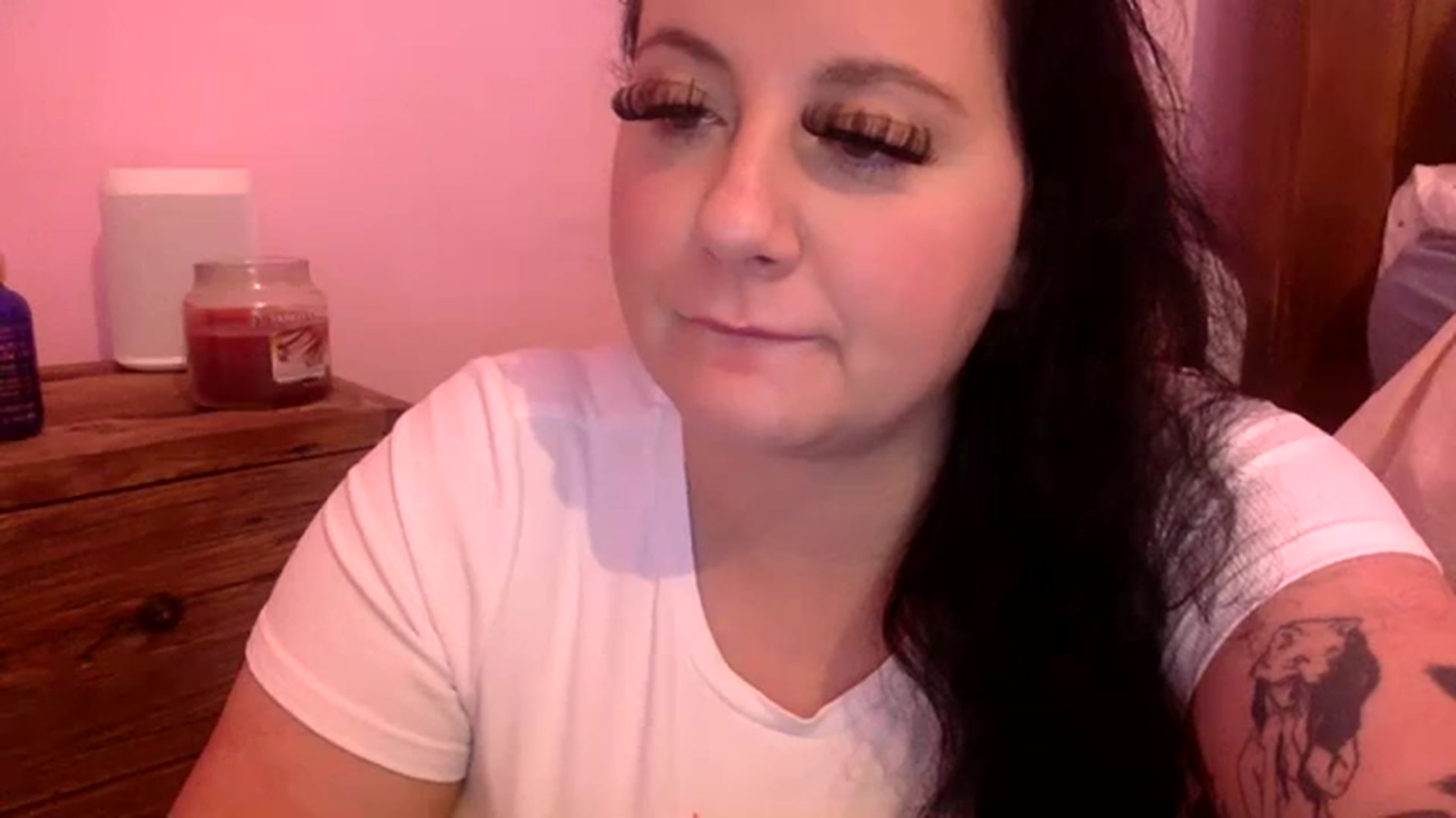 Gallery image thumbnail from Pandabella's myfreecams stream on, 11/17/2023, 20:18 image 8 of 20