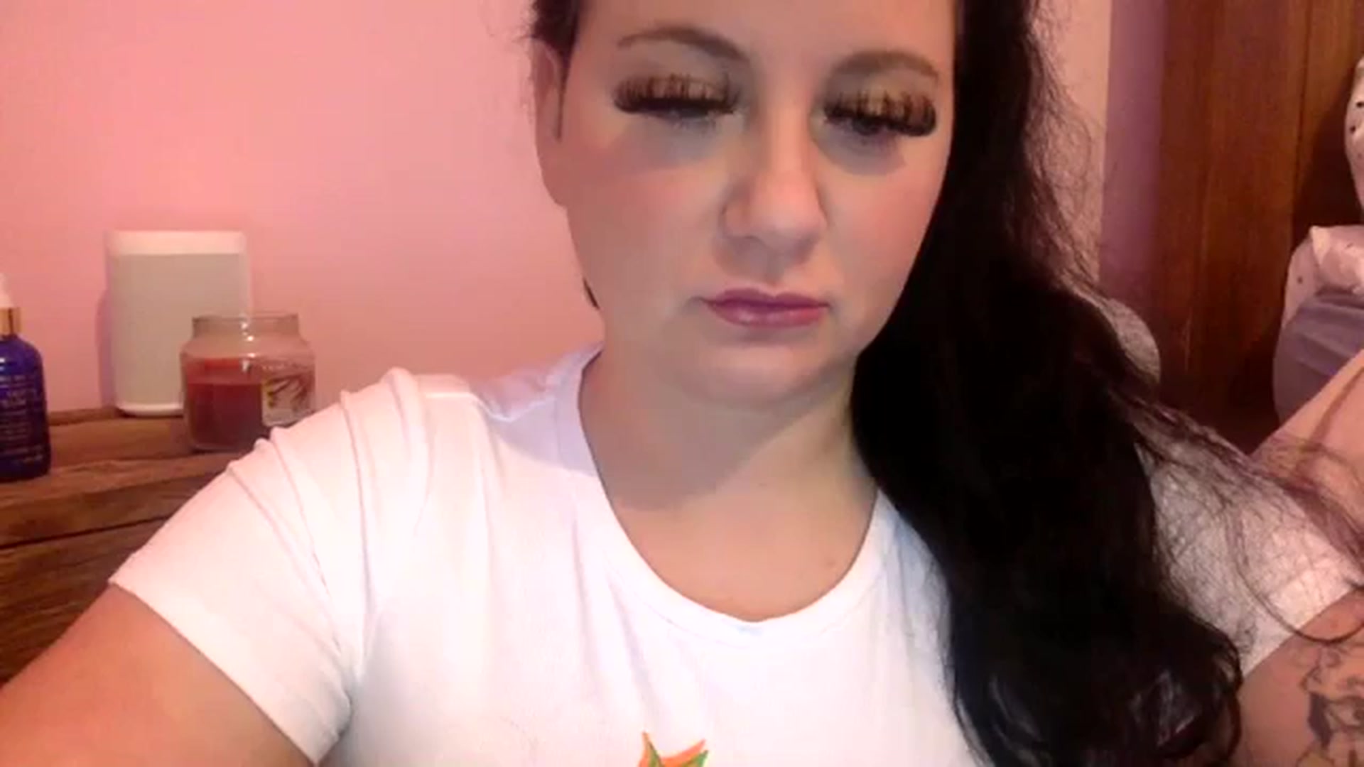 Gallery image thumbnail from Pandabella's myfreecams stream on, 11/17/2023, 20:18 image 2 of 20
