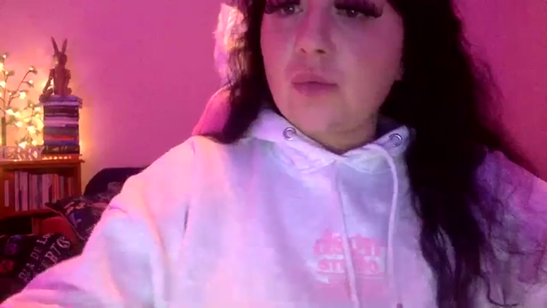 Gallery image thumbnail from Pandabella's myfreecams stream on, 12/05/2023, 03:53 image 11 of 20