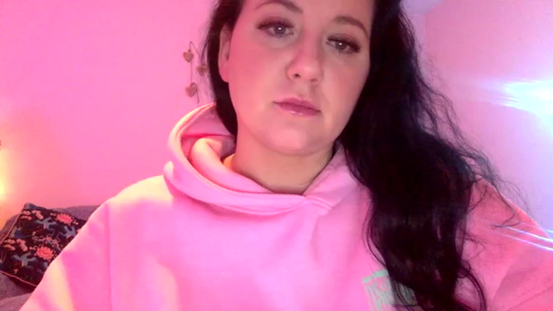 Gallery image thumbnail from Pandabella's myfreecams stream on, 12/16/2023, 07:58 image 11 of 20