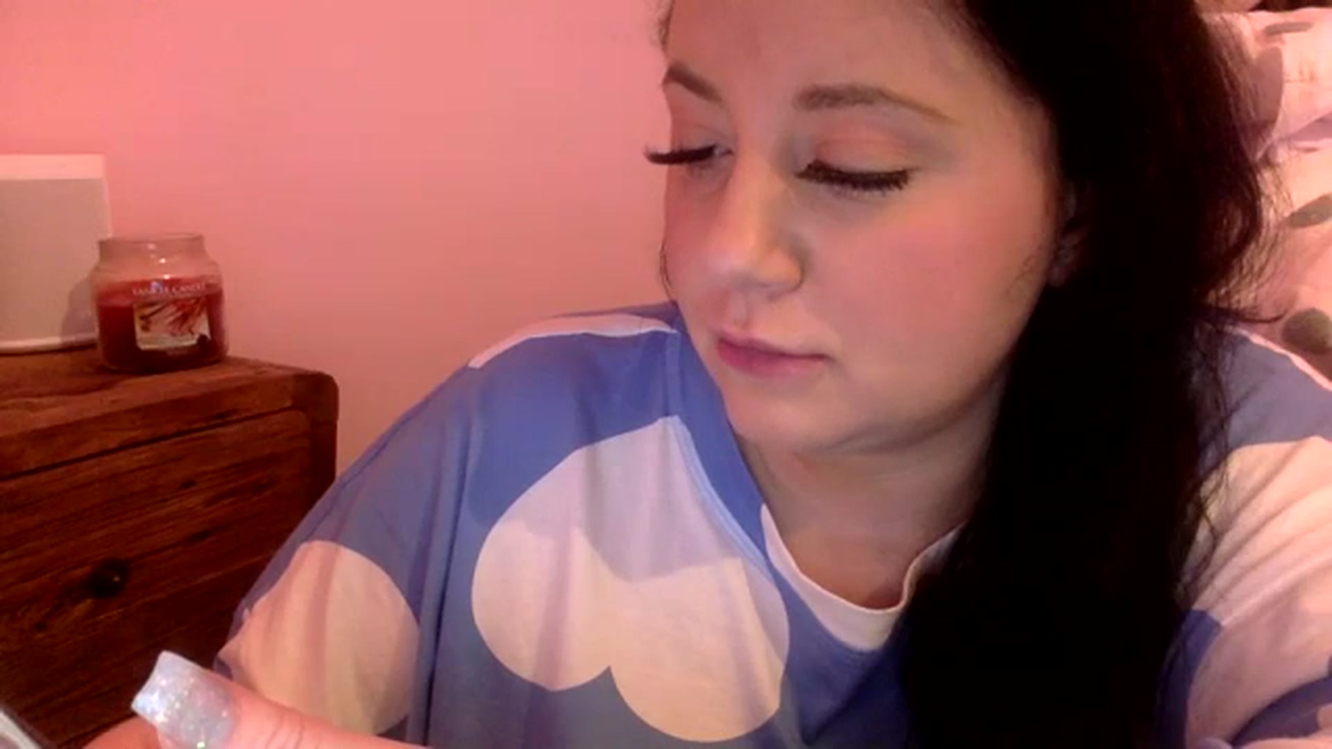 Gallery image thumbnail from Pandabella's myfreecams stream on, 12/25/2023, 19:38 image 8 of 20
