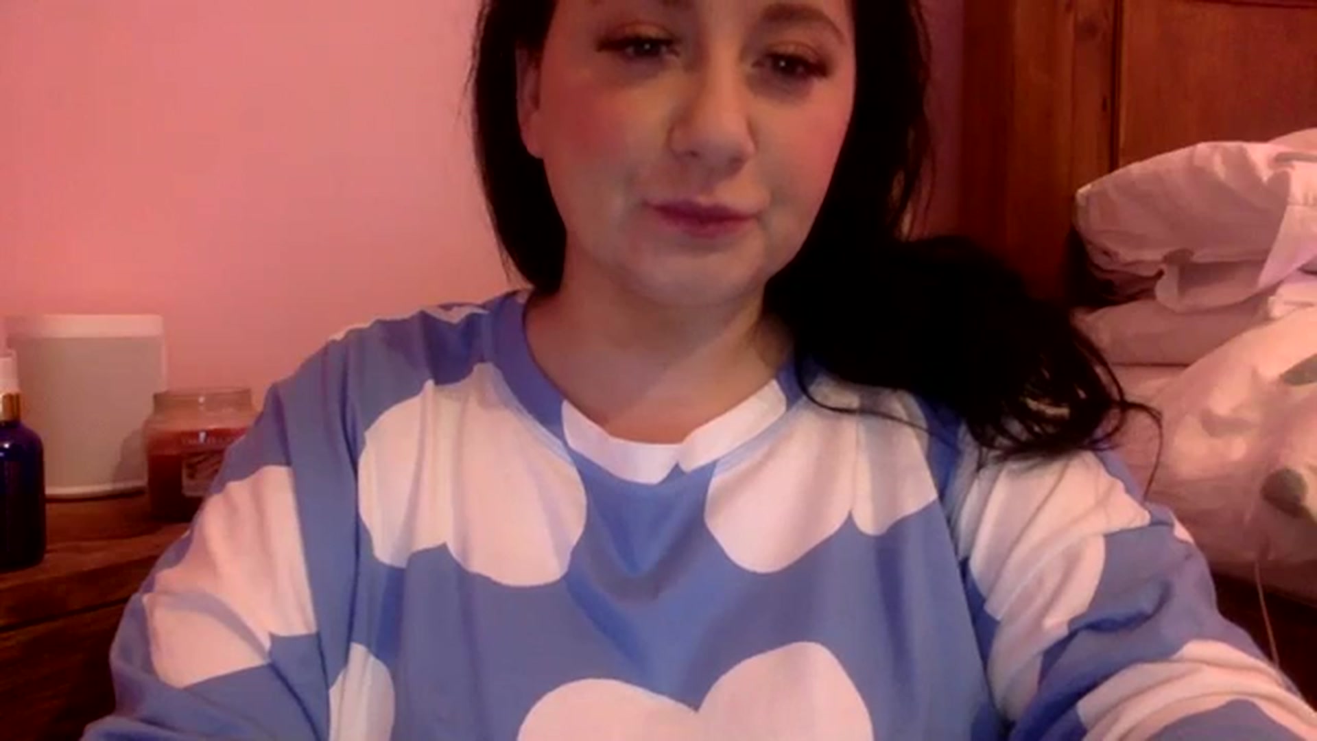 Gallery image thumbnail from Pandabella's myfreecams stream on, 12/25/2023, 19:38 image 2 of 20