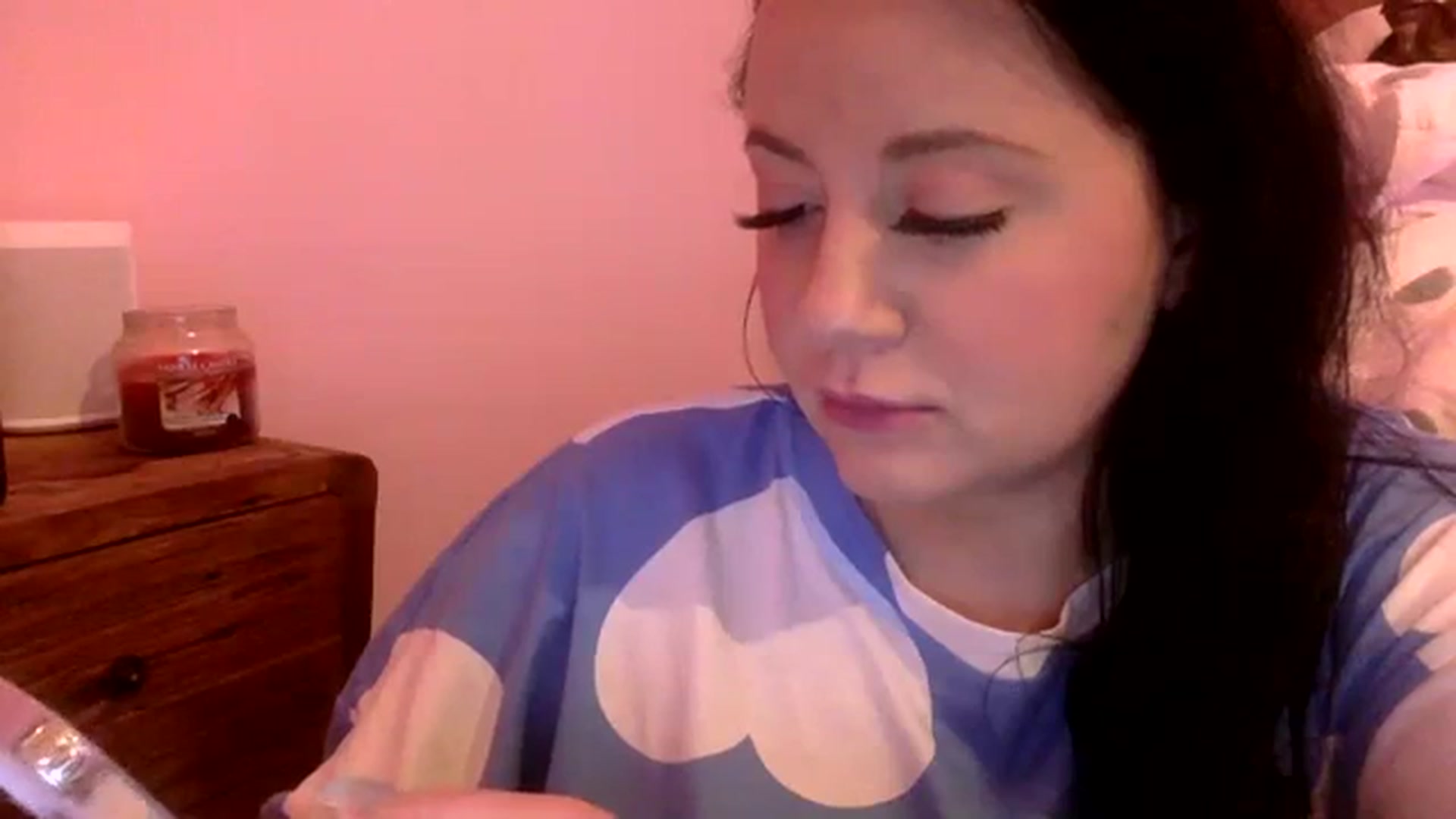 Gallery image thumbnail from Pandabella's myfreecams stream on, 12/25/2023, 19:38 image 5 of 20