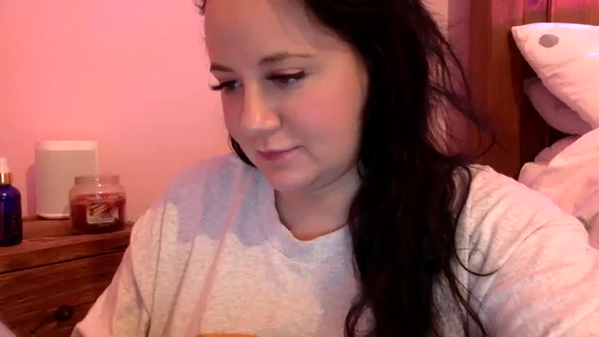 Gallery image thumbnail from Pandabella's myfreecams stream on, 12/28/2023, 23:57 image 2 of 20