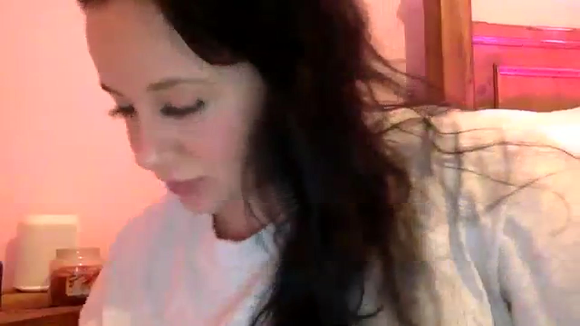 Gallery image thumbnail from Pandabella's myfreecams stream on, 12/28/2023, 23:57 image 8 of 20