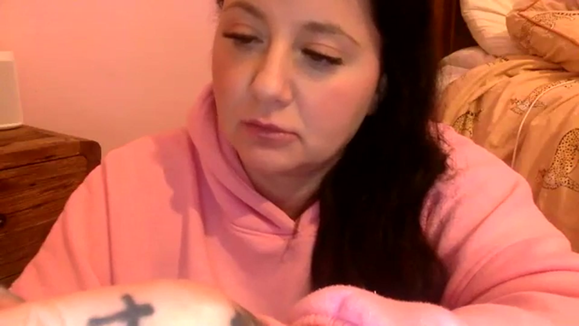 Gallery image thumbnail from Pandabella's myfreecams stream on, 01/02/2024, 24:00 image 8 of 20