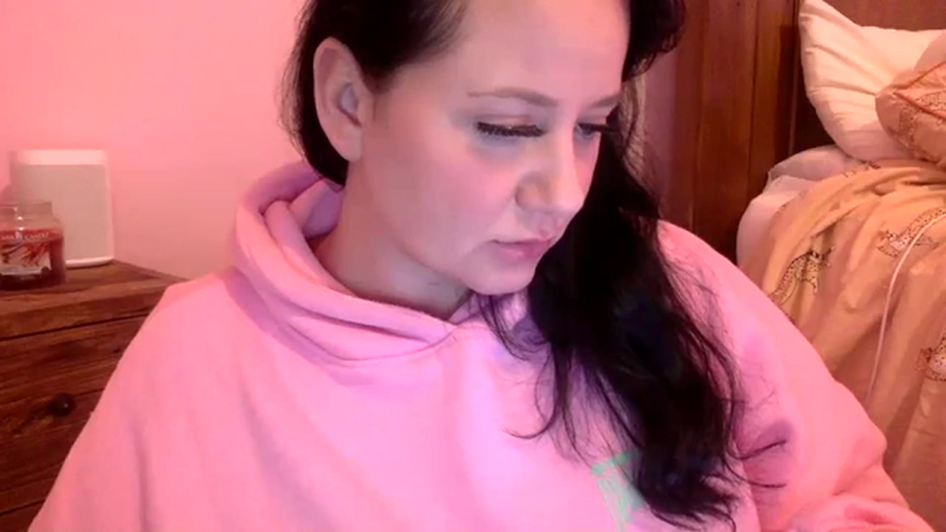 Gallery image thumbnail from Pandabella's myfreecams stream on, 01/02/2024, 24:00 image 2 of 20