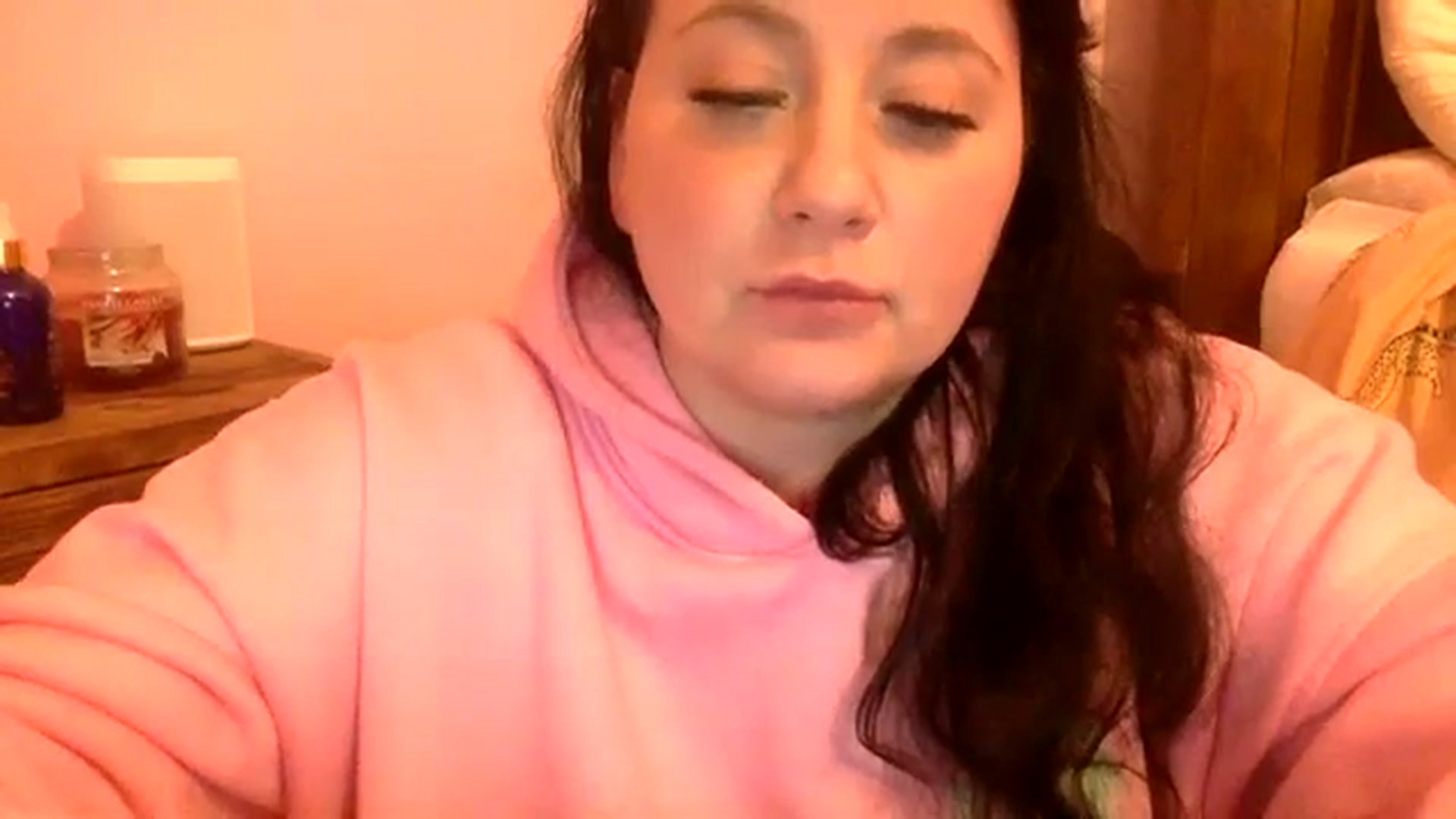 Gallery image thumbnail from Pandabella's myfreecams stream on, 01/02/2024, 24:49 image 13 of 20