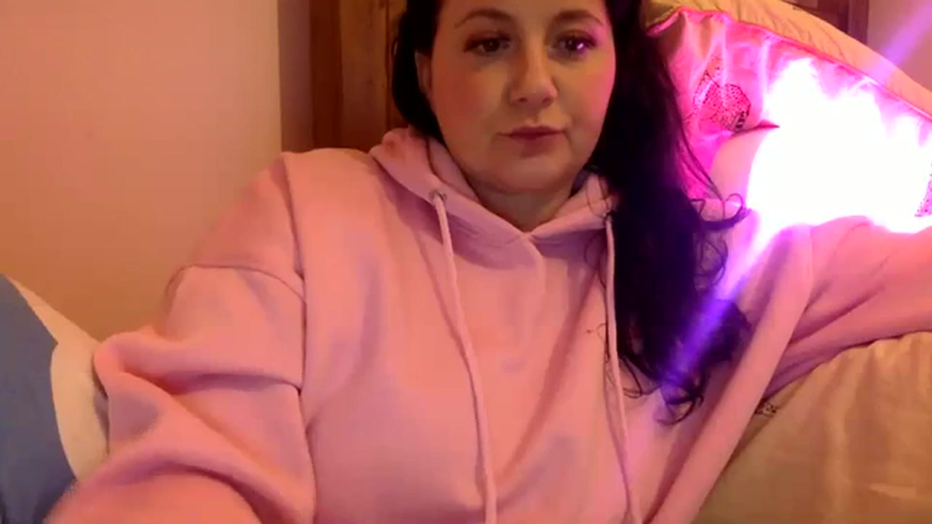 Gallery image thumbnail from Pandabella's myfreecams stream on, 01/03/2024, 01:29 image 20 of 20