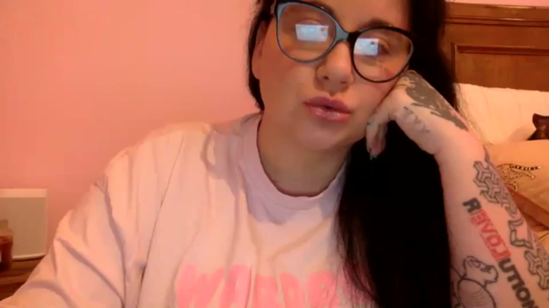 Gallery image thumbnail from Pandabella's myfreecams stream on, 01/04/2024, 02:59 image 11 of 20