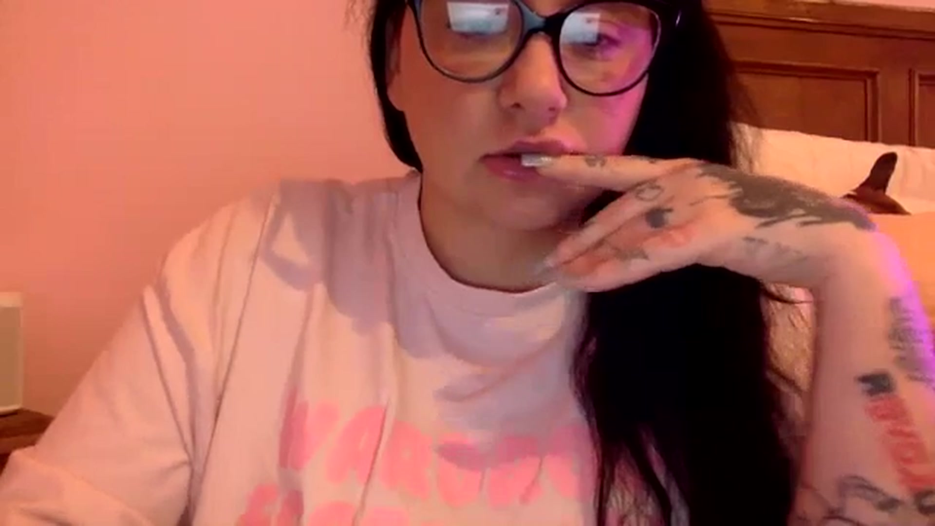 Gallery image thumbnail from Pandabella's myfreecams stream on, 01/04/2024, 03:41 image 8 of 20
