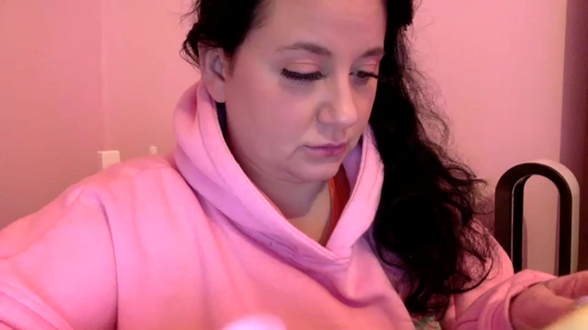 Gallery image thumbnail from Pandabella's myfreecams stream on, 01/09/2024, 02:02 image 13 of 20