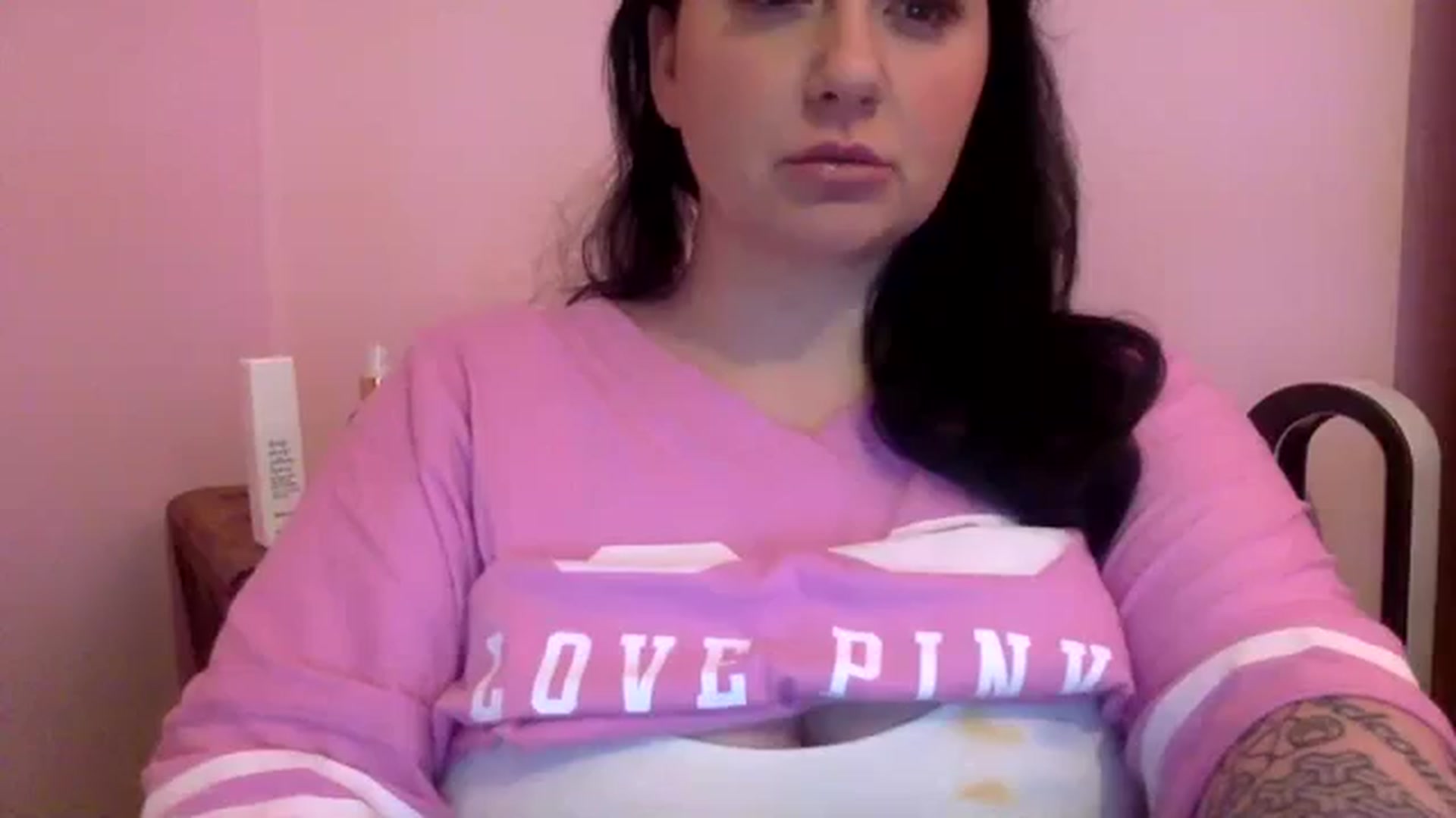 Gallery image thumbnail from Pandabella's myfreecams stream on, 01/11/2024, 02:00 image 1 of 20