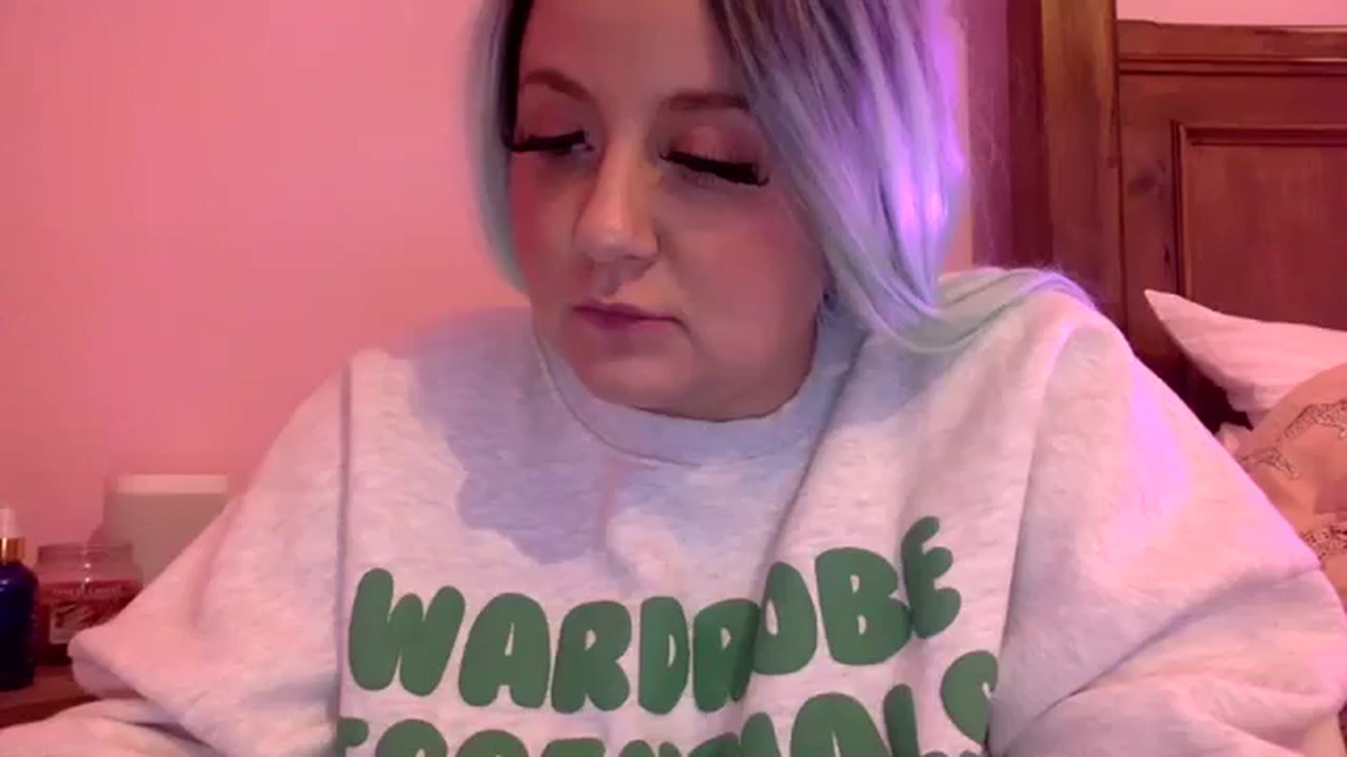 Gallery image thumbnail from Pandabella's myfreecams stream on, 01/15/2024, 05:21 image 17 of 20