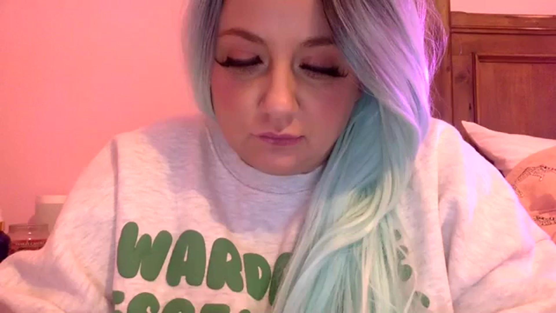 Gallery image thumbnail from Pandabella's myfreecams stream on, 01/15/2024, 05:21 image 15 of 20