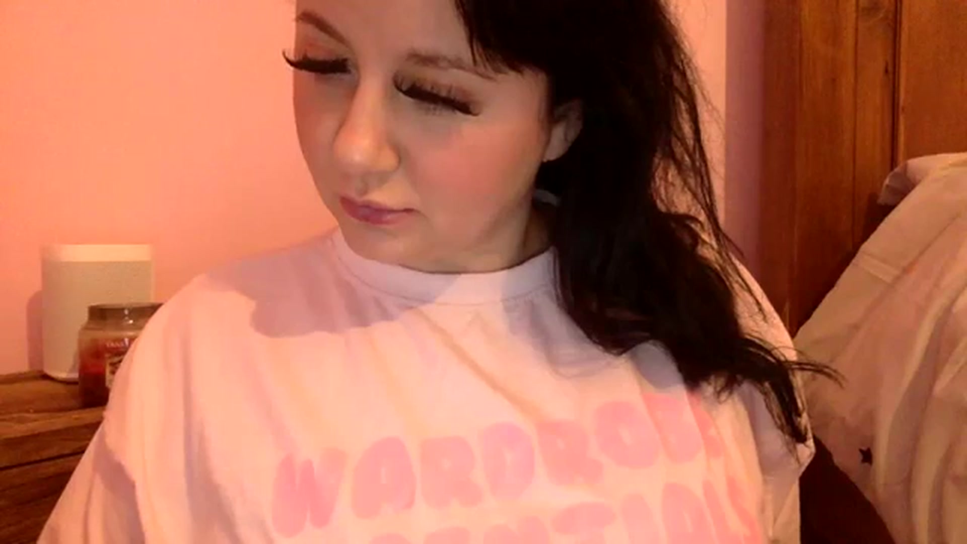 Gallery image thumbnail from Pandabella's myfreecams stream on, 01/17/2024, 19:23 image 17 of 20