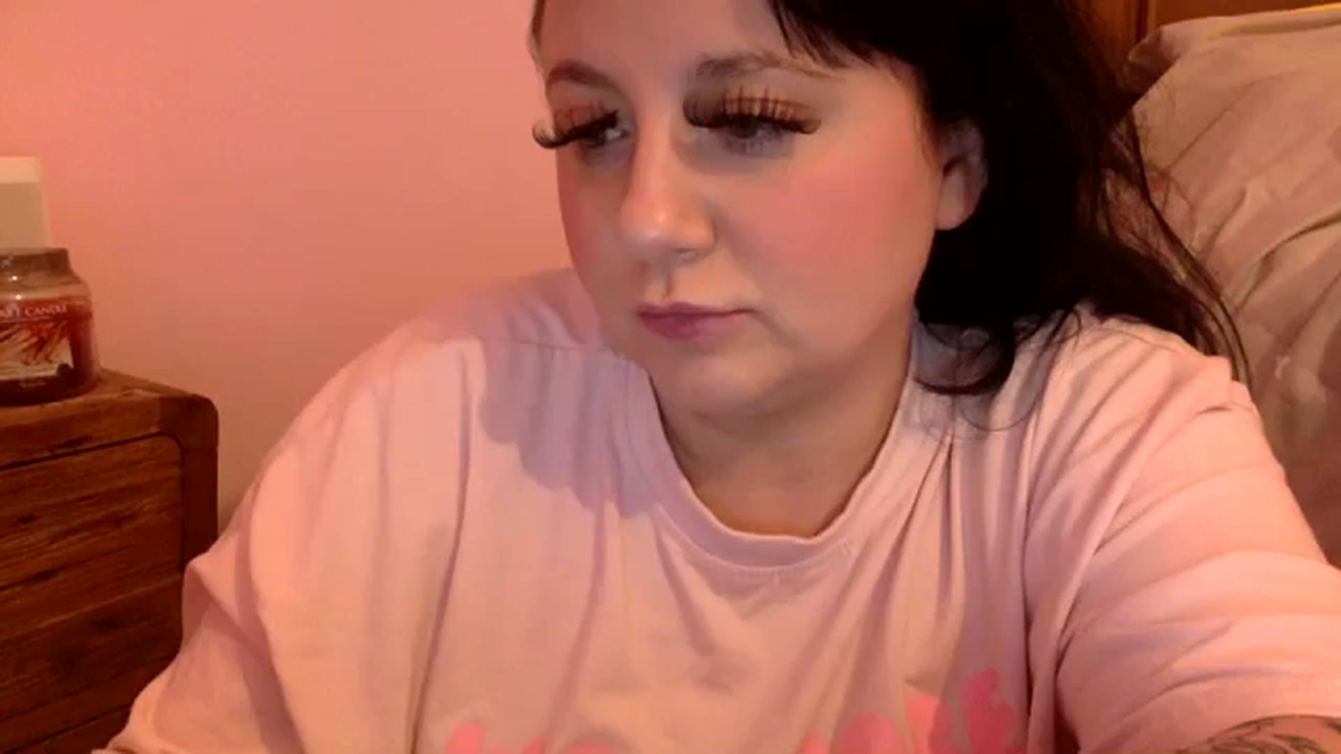Gallery image thumbnail from Pandabella's myfreecams stream on, 01/17/2024, 19:23 image 8 of 20